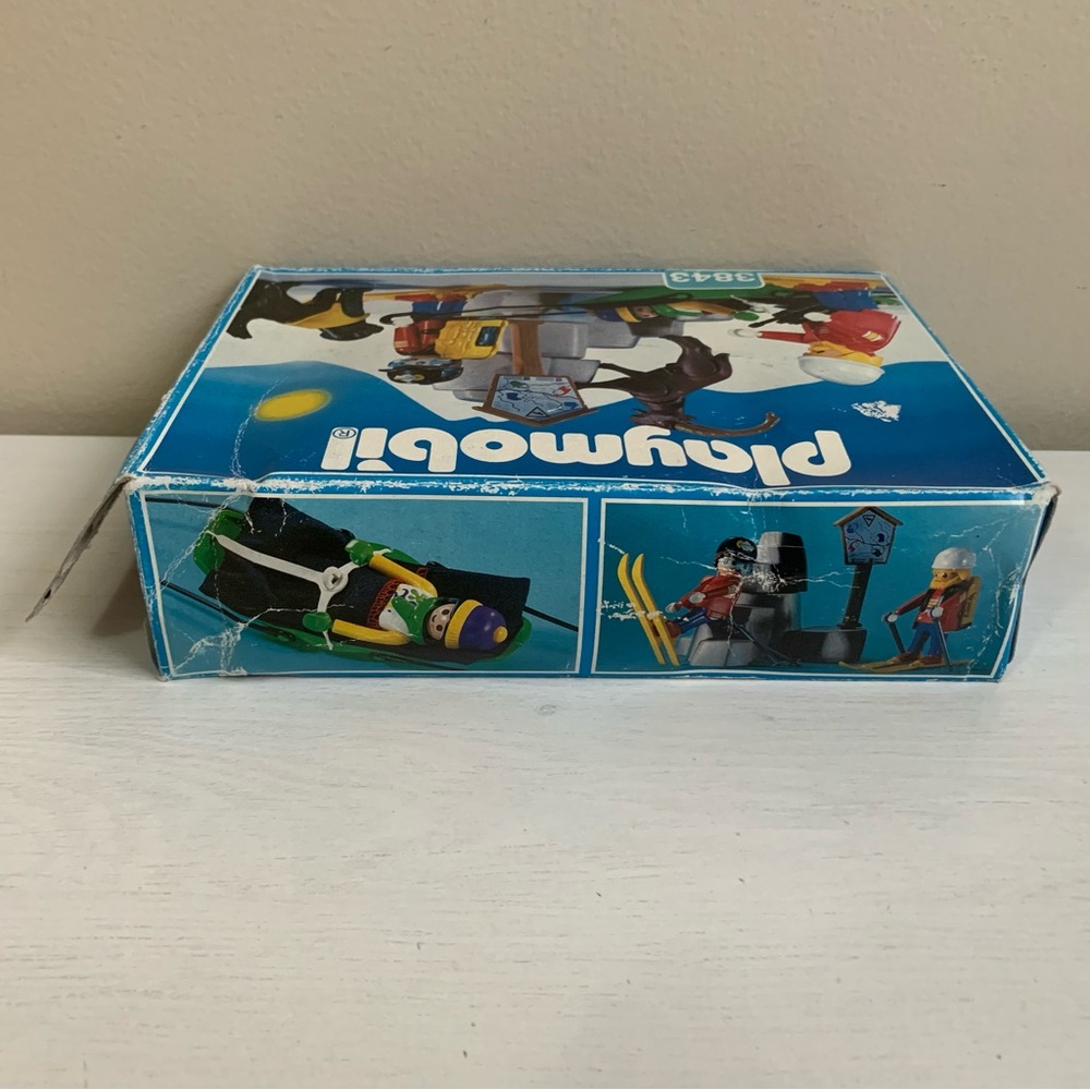 Vintage Playmobil 3843 Rescue Ski Patrol Open Box *Rare* - Picture 11 of 14
